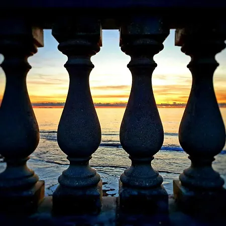 Almare - Sea Front Apartment *